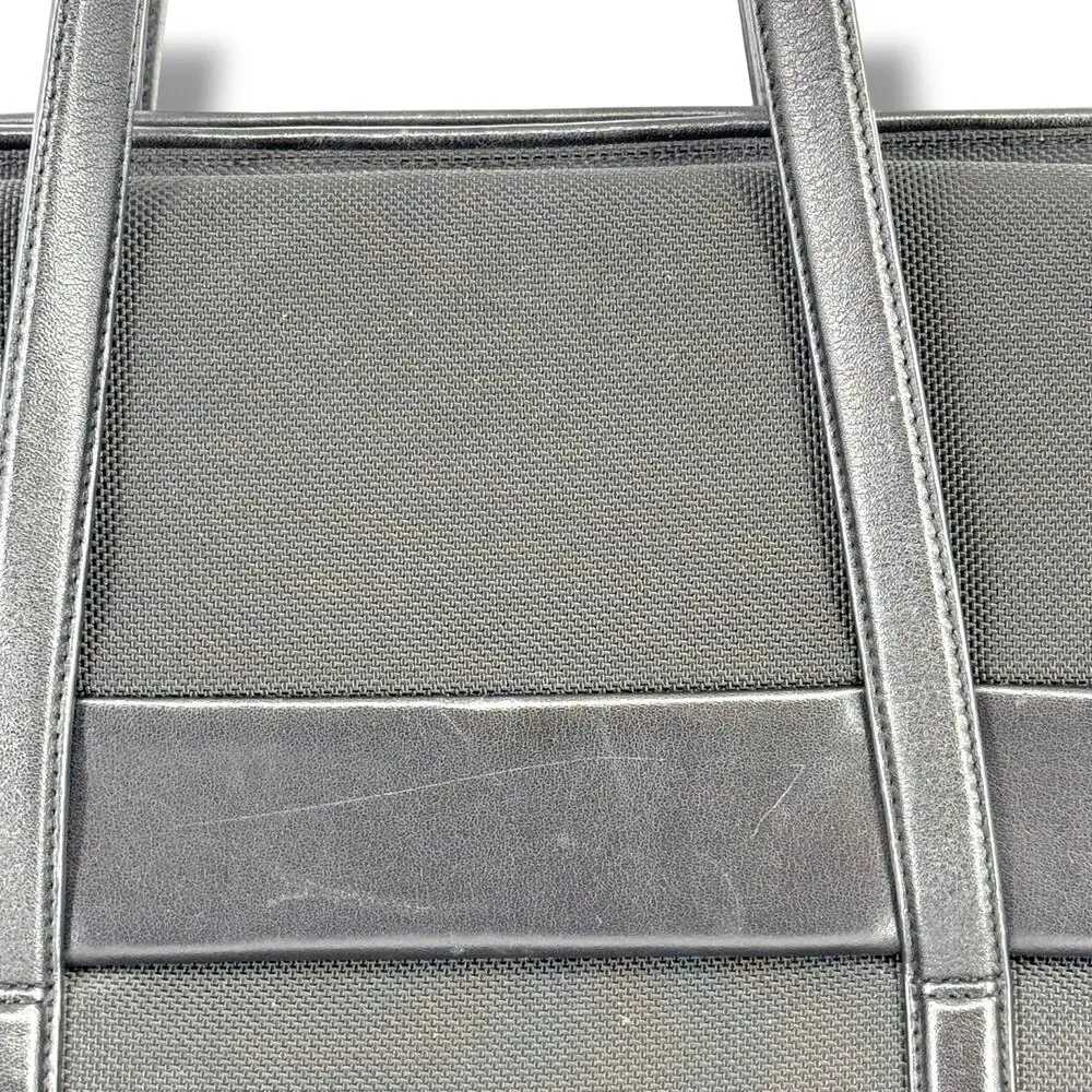 Tumi Alpha Briefcase Bag With Over The Shoulder Handels Solid Black 43010D3